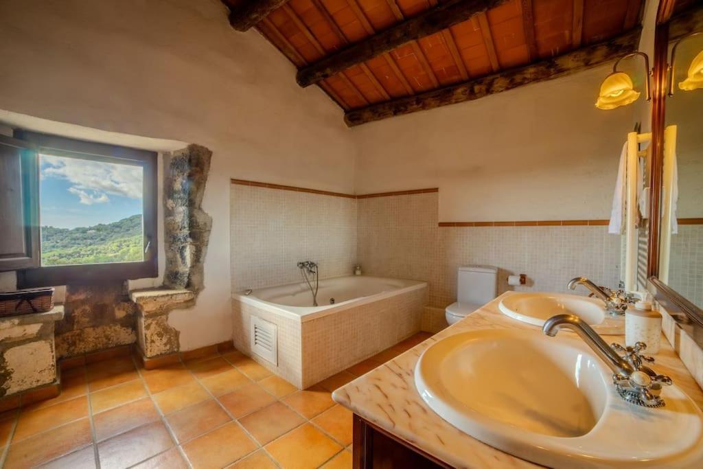 Masia Can Castellar Sant Iscle De Vallalta Экстерьер фото